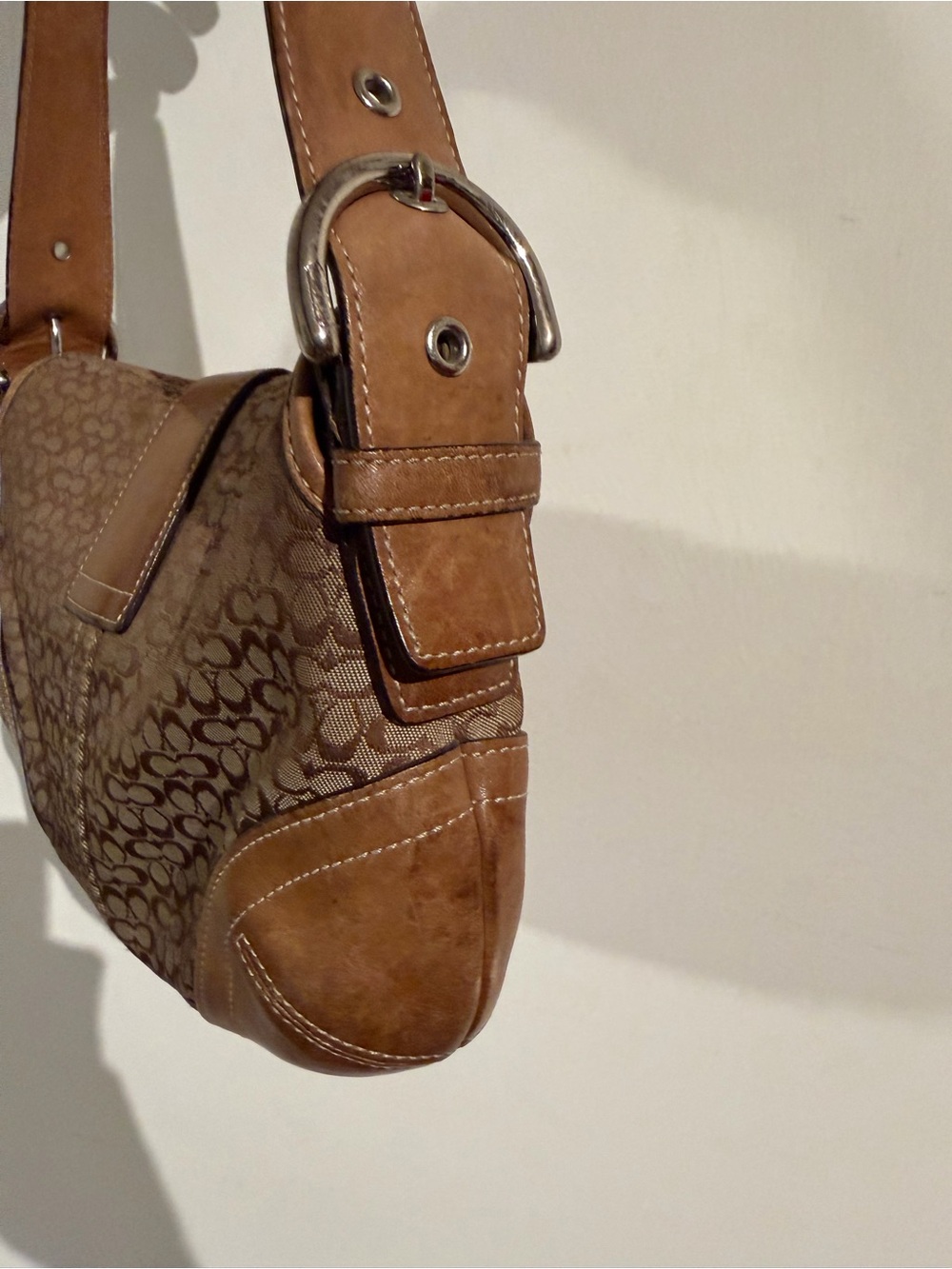 Coach soho Tan and Brown Signature Canvas Shoulder Bag 6818 - Picture 9 of 11